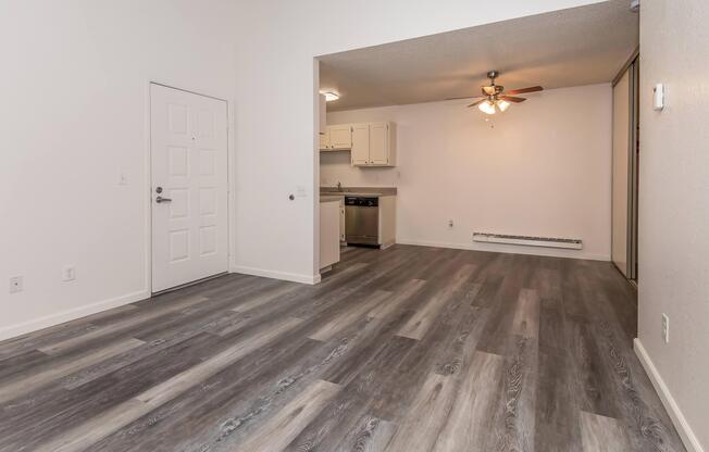 Our Neighborhood - Woodcreek Apartments - Fremont, CA