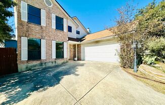 A Stunning 3-Bedroom 2.5-Bath 2 Storey Home with Spacious Layout and Backyard Oasis!