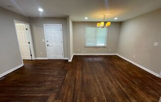 3 beds, 1 bath, $1,395