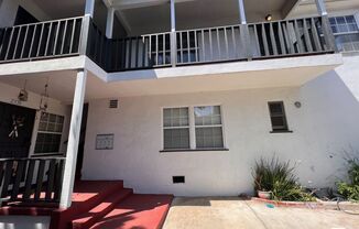 2 beds, 1.5 baths, 750 sqft, $2,600, Unit 1/2