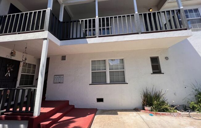 2 beds, 1.5 baths, 750 sqft, $2,600, Unit 1/2