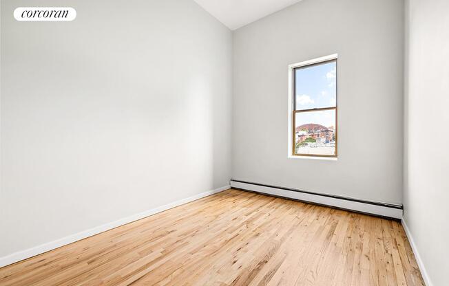 557 6 AVE