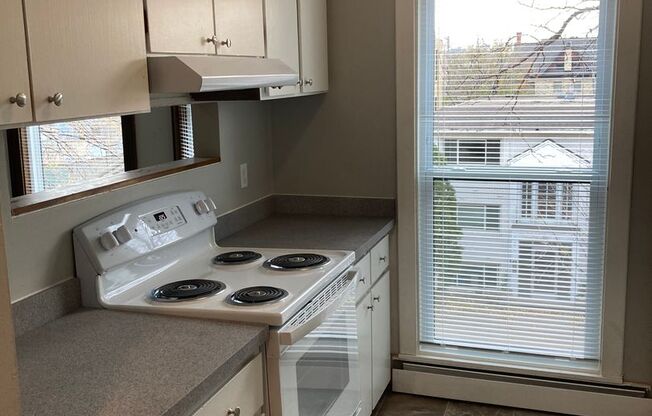 1 bed, 1 bath, 575 sqft, $925, Unit 22