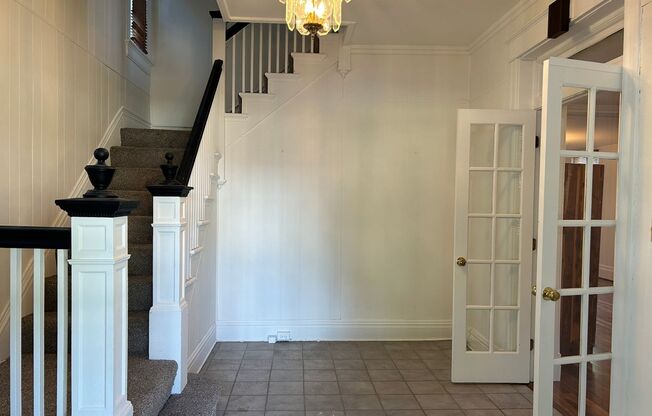 Charming 4-Bedroom Home in North Highland Park