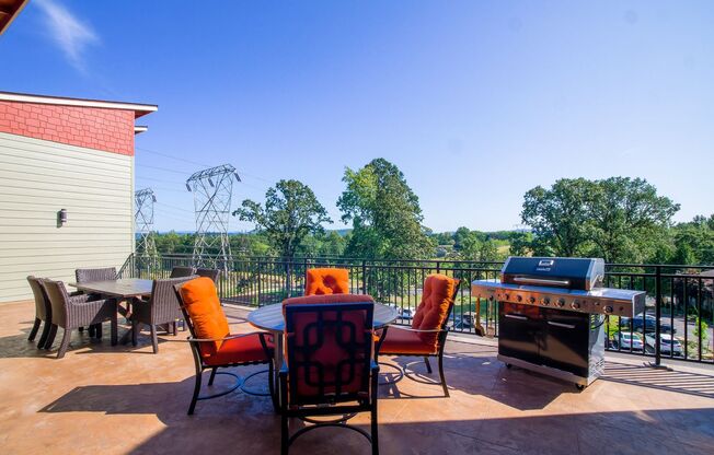 2 beds, 1.5 baths, 872 sqft, $1,650, Unit 226