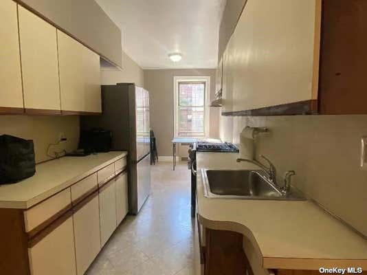 1 bed, 1 bath, 904 sqft, $2,350, Unit 3A