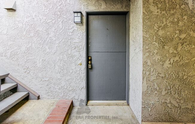 1 Bedroom 1 Bath condo in Huntington Beach