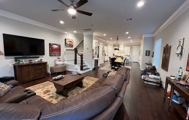 Stunning 3/2.5/2 Craftsman home in highly desirable and sought after Heights Location!