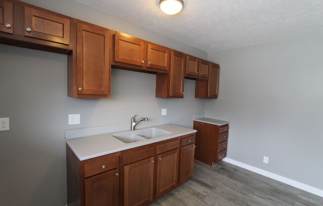 1 bed, 1 bath, 650 sqft, $795, Unit 6