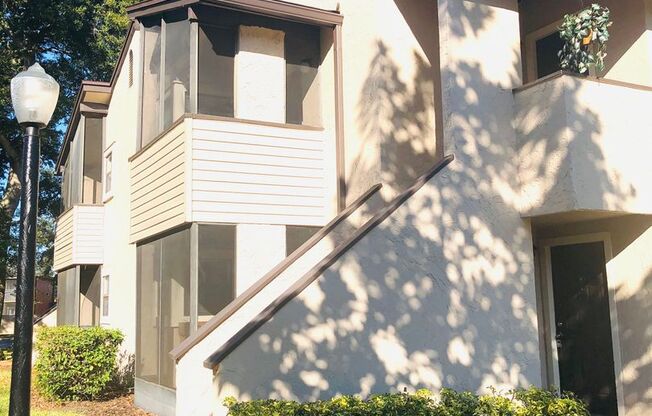 Beautiful Vintage Condo Home For Rent! 2 Bed 2 Bath ( AVAILABLE MOVE IN TODAY )
