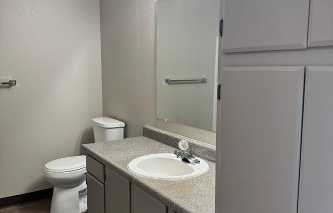 2 beds, 2 baths, 1,070 sqft, $1,625, Unit 12-204