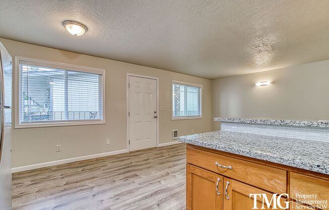 2 beds, 1 bath, 750 sqft, $1,250, Unit 103