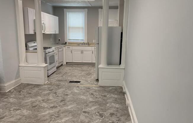 3 beds, 1 bath, 1,152 sqft, $1,550