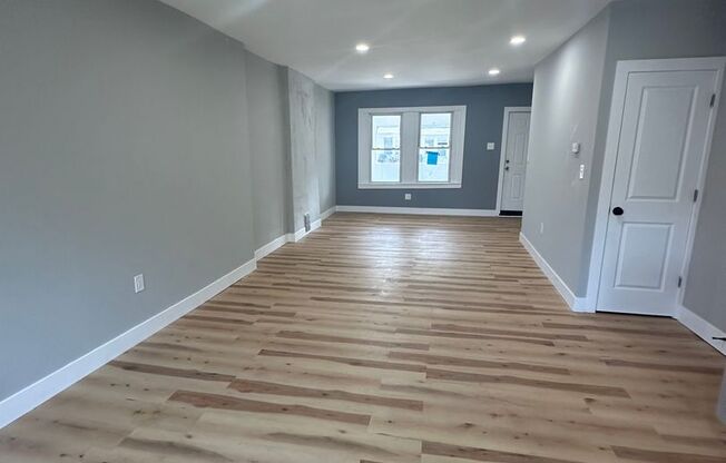 Renovated 3 Bed, 1 Bath townhome