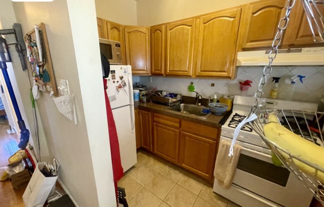 25 E 126 ST