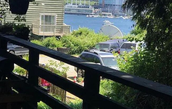 Lakeview Apartments