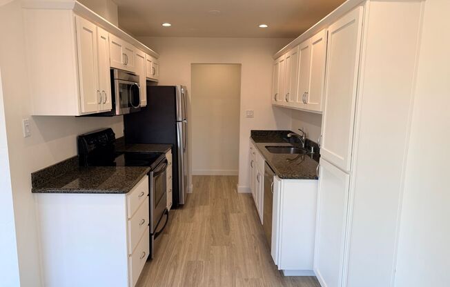 Sil - 641 Masonic Way