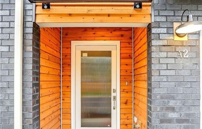 Modern 2 bedroom Comfort in the Heart of Edmonds