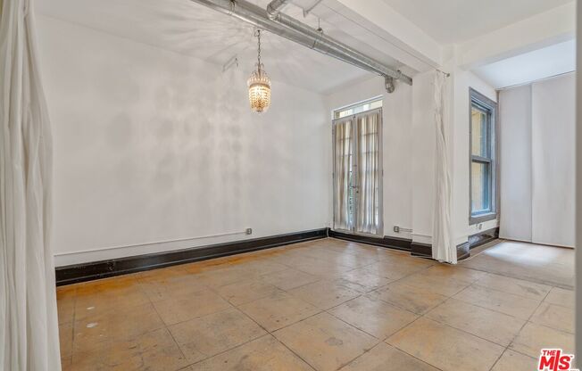 Studio, 1 bath, 790 sqft, $2,200, Unit 204
