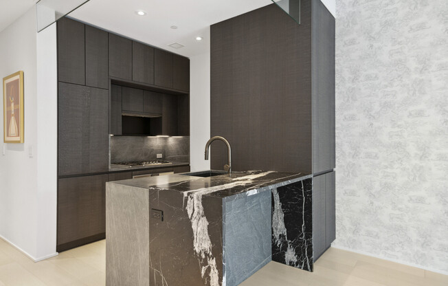 1 bed, 1 bath, 872 sqft, $7,500, Unit 25A