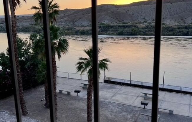 2 BR WATERFRONT Fully Furnished/Utilities Included!! BEST SUNSET VIEW