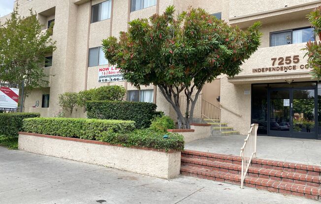 Independence Court Apartments