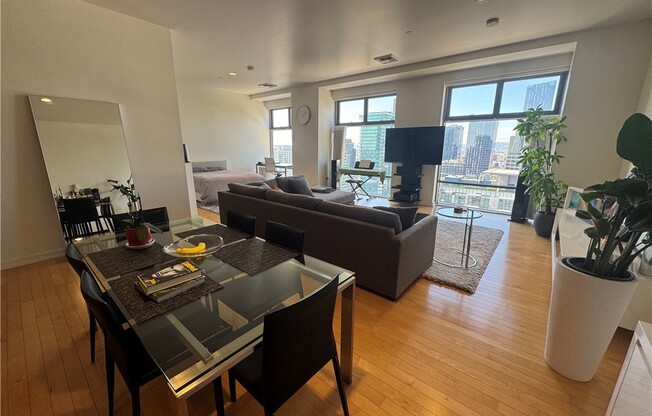 2 beds, 2 baths, 1,320 sqft, $4,100, Unit 2203