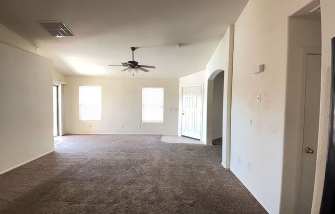 HOME IN AVONDALE WITH LAKE VIEW!!!