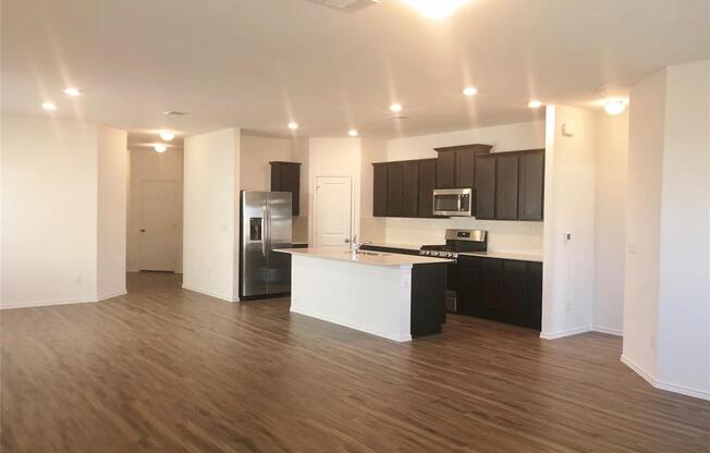 210 CRYSTAL RIV RD