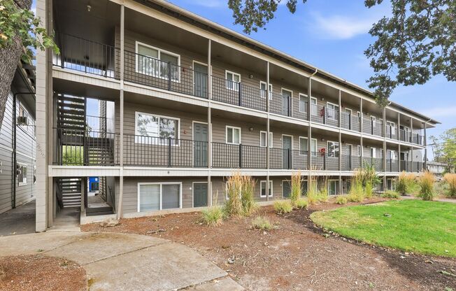 1 bed, 1 bath, 579 sqft, $950, Unit 2510-52