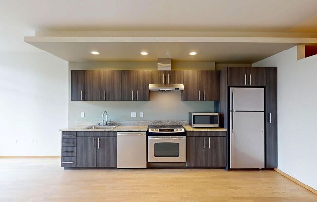 1 bed, 1 bath, 616 sqft, $2,125, Unit 618