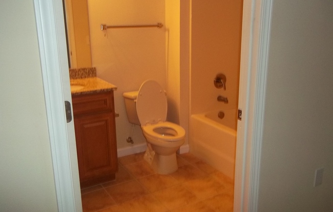 2 beds, 2 baths, 1,109 sqft, $1,150, Unit Destiny Wheelous