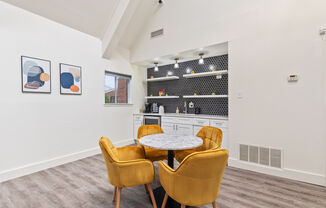 Sterling Crest Apartments
