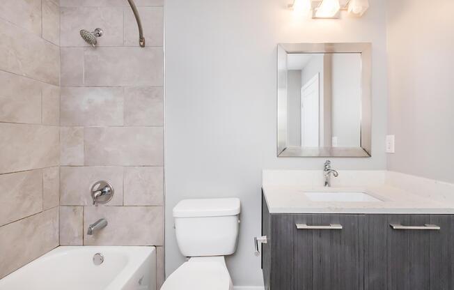 1 bed, 1 bath, 939 sqft, $1,675