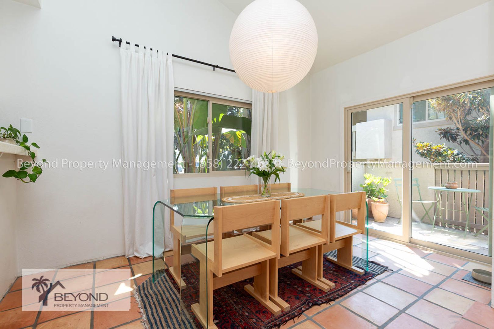 COASTAL CARSLBAD 2BR/2BA CONDO  –PET FRIENDLY  - VAULTED CEILINGS