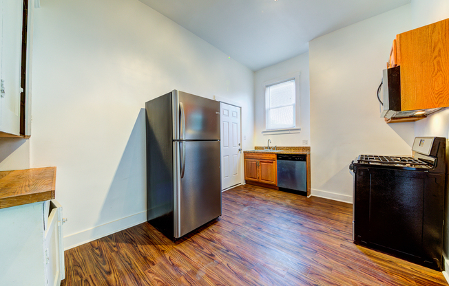 Awesome building with 2 great apartments in the South Side Slopes/Allentown