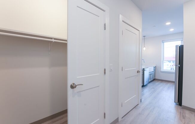 1 bed, 1 bath, 583 sqft, $2,175, Unit 401