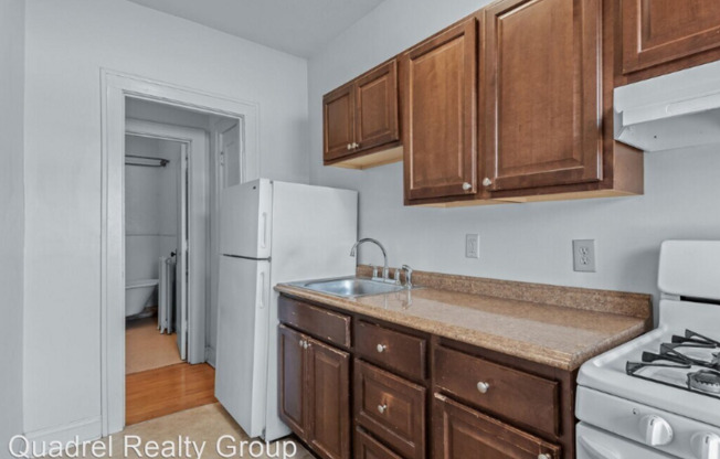 1 bed, 1 bath, 630 sqft, $885