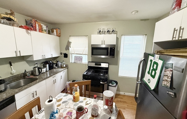 3977 Washington St 1