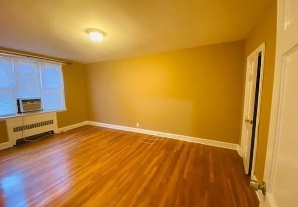 80 STRATHMORE RD