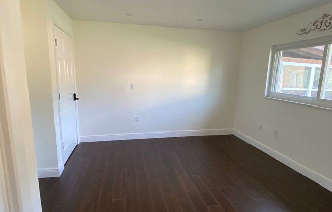 1551 PALM TREE DR