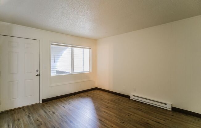 Comfortable Living, Unbeatable Location – Welcome to Salem Parkway Apartments