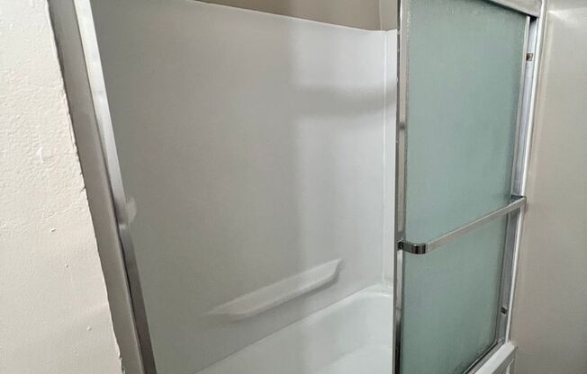 1 bed, 1 bath, 575 sqft, $2,145, Unit 12
