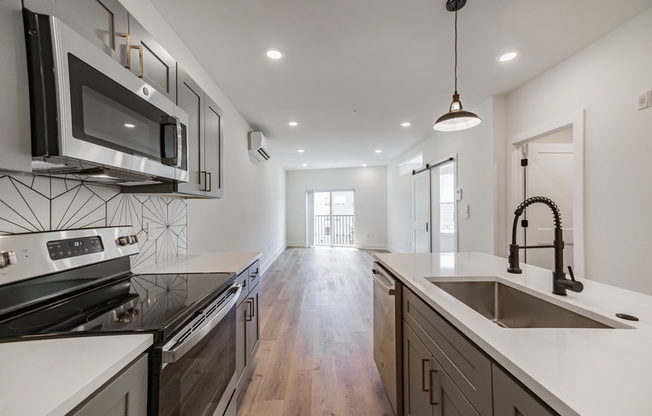 4328 MAIN ST