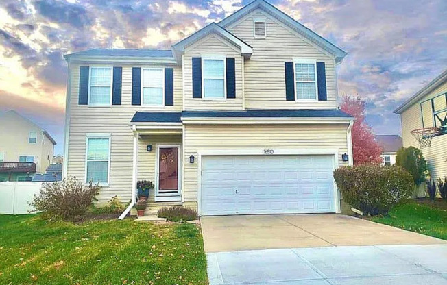 16510 Loop St, Omaha, NE 68136