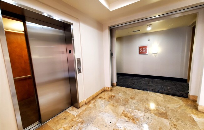 47 E Agate Ave  #404