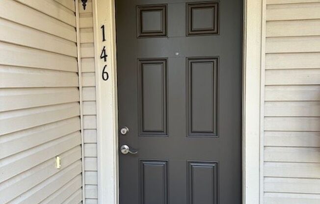 1 bed, 1 bath, 700 sqft, $1,720, Unit 146