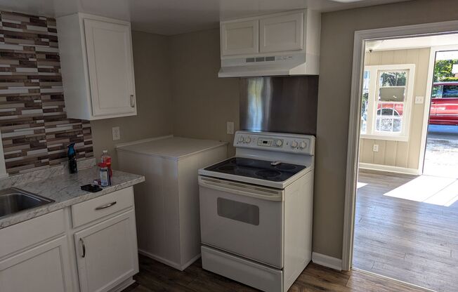 1 bed, 1 bath, $850