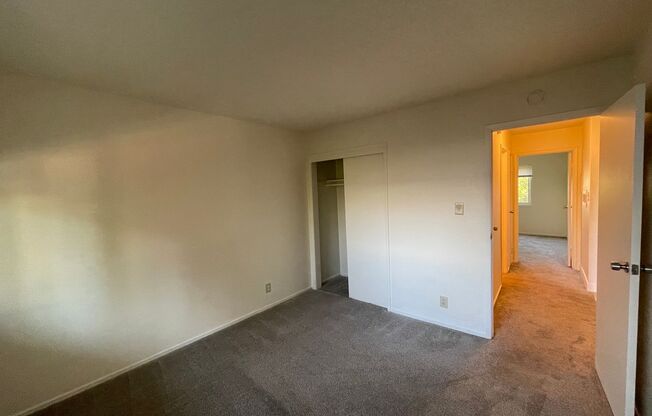 2 beds, 1 bath, $2,300