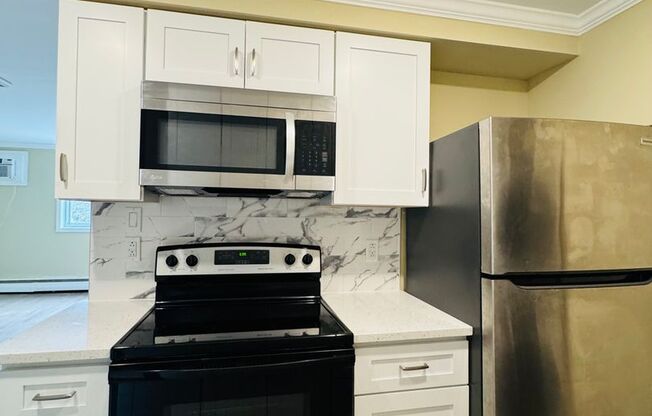 1 bed, 1 bath, 625 sqft, $1,325, Unit 308